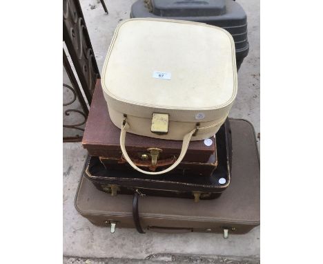 FOUR VINTAGE SUIT CASES AND VANITY CASES 