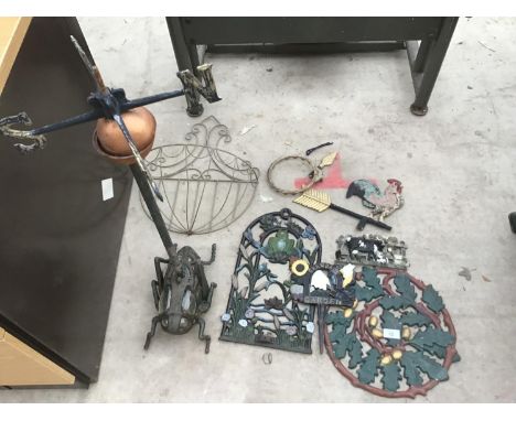 VARIOUS GARDEN ORNAMENTS TO INCLUDE A WEATHER VANE, BEETLE, PLAQUES SIGNS ETC 