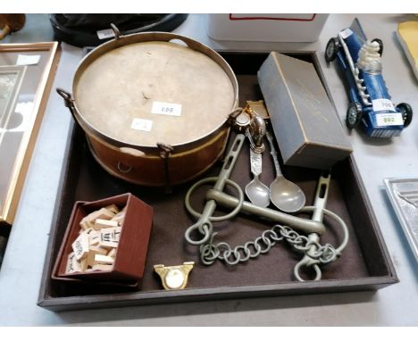 A MIXED COLLECTABLES LOT, VINTAGE DRUM ETC 