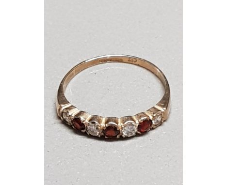 9CT GOLD GARNET AND CZ RING SIZE R1/2 WEIGHT 1.6G