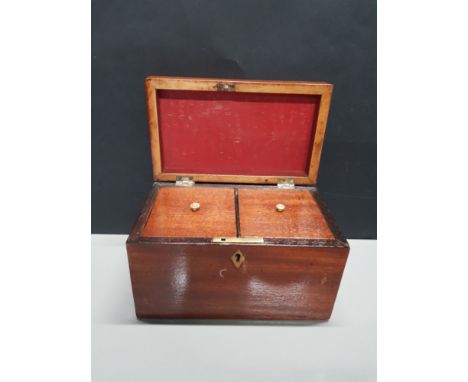 VICTORIAN MAHOGANY TEA CADDY