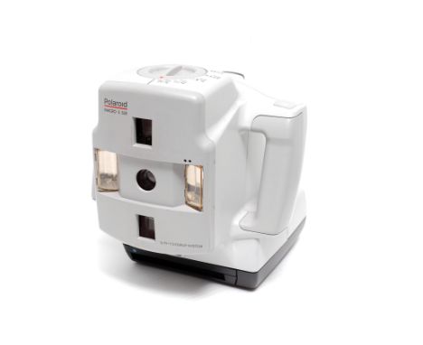 A Polaroid Macro 5 SLR Camera, untested