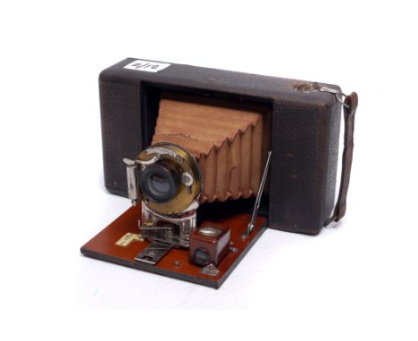A Blair Focusing Weno Hawk-Eye Camera, with brass lens in Baush & Lomb shutter