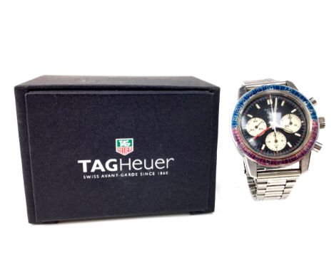 GENTLEMAN’S HEUER AUTAVIA GMT STAINLESS STEEL MANUAL WIND WRIST WATCH, c.1970, the round black dial with white hour markers, 