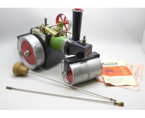 A Mamod SR1 steam roller, boxed with instructions