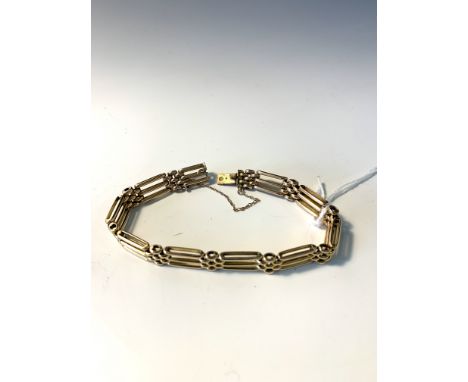 3 bar gate linked 15ct bracelet,