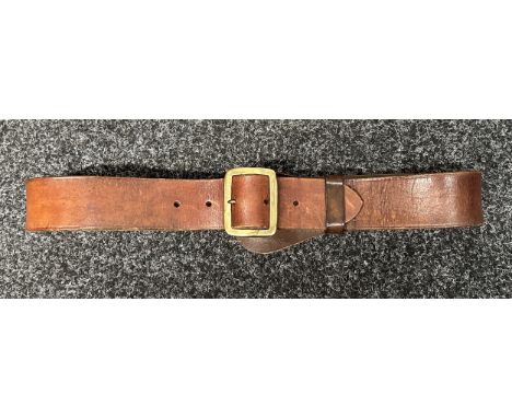 WW2 US Army Enlisted Man's Garrison Belt in brown leather. Removeable brass buckle. No markings or date. Overall length appro