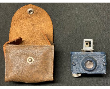 WW2 British "Merlin" Spy Escape and Evasion miniature camera in blue paint finish. Complete with brown leather case. Unmarked