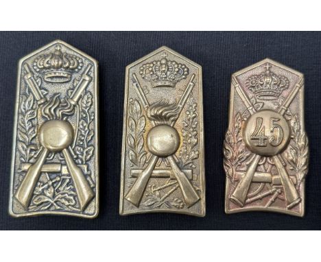 Italian Army Officers brass shoulder board insignia x 6 along with two WW1 Iatlian Victory Medals without ribbons, two WW2 It