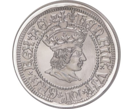 UNITED KINGDOM. Elizabeth II, 1952-. Silver 5 pounds, 2022. Royal Mint. Proof. This design is the first release in a Royal Mi