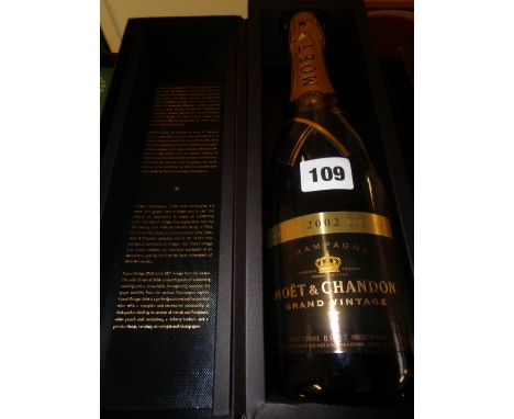 Boxed Moet & Chandon Grand Vintage 2002 750ml 
