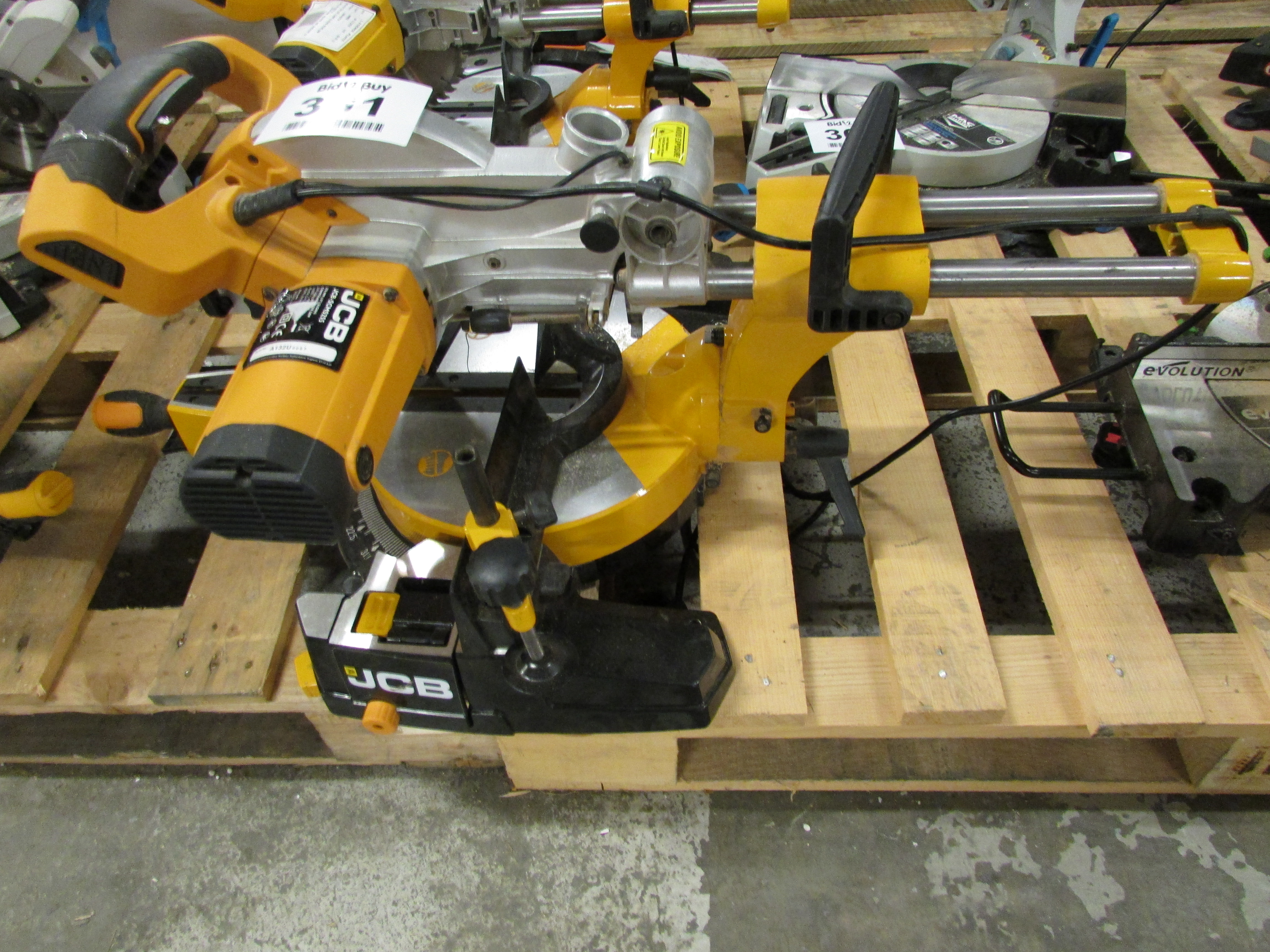JCB SLIDING MITRE SAW JCBSCM255