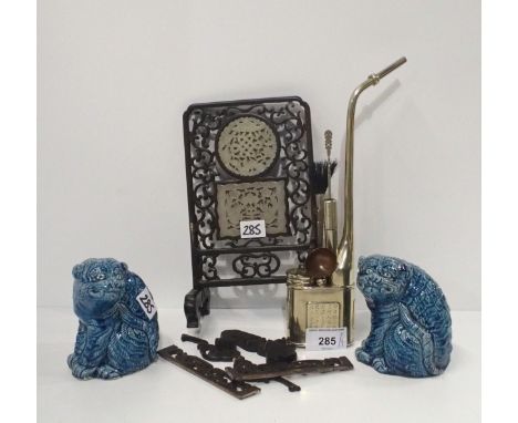 A pair of blue glazed Japanese pottery tigers, together with a green hardstone inlaid wooden panel and an opium pipe Conditio