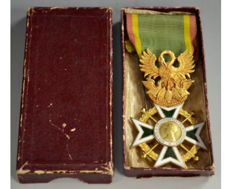 Medal, France, Société d'Encouragement au Dévouement, Croix d'Honneur, gilt metal and enamel, pie pelican suspense with water