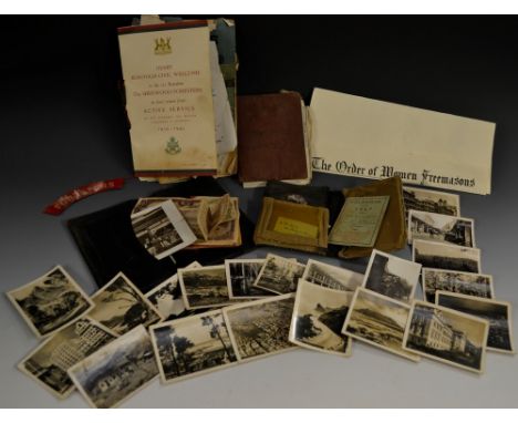 Militaria - Sherwood Foresters Japanese PoW - 4975812 Private Sydney D. Baker, archive comprising 2 b/w images of Private Bak