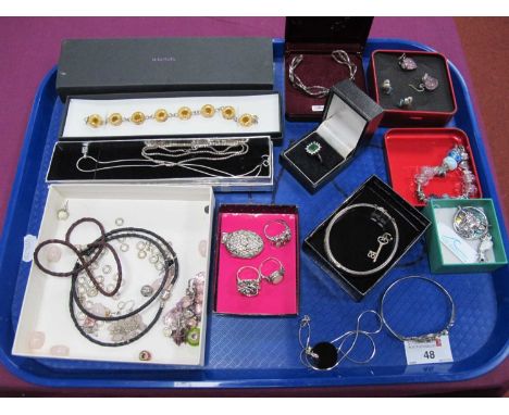 "925" and Other Modern Jewellery, including rings, bracelets, bangle, earrings etc :- One Tray