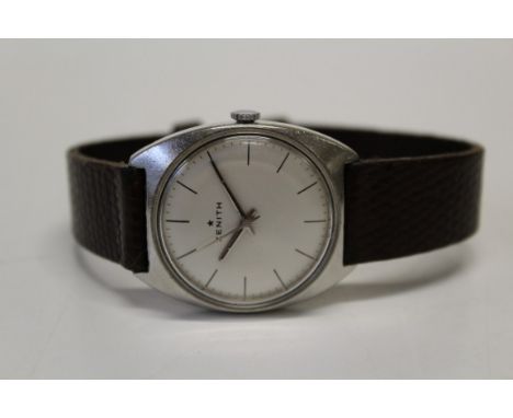 A circa 1970's Zenith wristwatch, stainless steel case, 3cm Champagne dial and manual wind movement