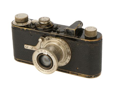 A Leica I Model A Elmax Camera, 1924, black, serial no. 1174, with Leitz Elmax f/3.5 50mm lens, 4 element, nickel, body, G, s