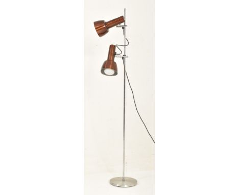 A retro 20th century Danish design 1970s floor standing lamp light. The lamp having twin adjustable spotlights with aluminum 