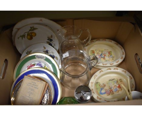 Two Royal Worcester 'Evesham' side plates, three collectors display plates, two Royal 'Doulton Bunnikins' porridge bowls, a R