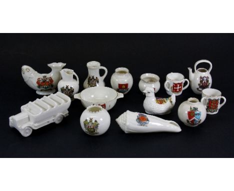 Qty if mixed Goss crested ware