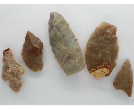 Collection of Neolithic period arrowheads. UK P&amp;P Group 1 (£16+VAT for the first lot and £2+VAT for subsequent lots 