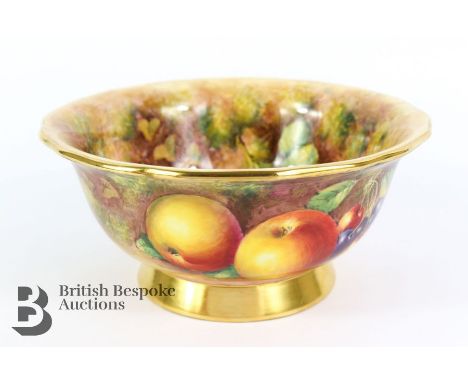 Royal Worcester Fallen Fruit bowl. The bowl finely painted with autumnal fruit painted by John Freeman (b.1911 ), black facto