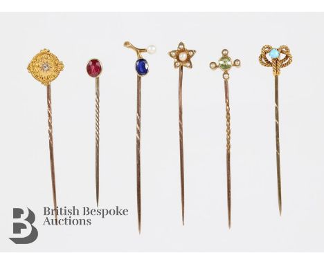 Collection of gold tie pins, including a 15ct gold sapphire and pearl tie pin set with a 3mm pearl and a 5 x 3 mm sapphire ap
