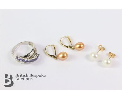 14ct white amehtyst and channel-set diamond ring, size P together with two pairs of 14ct gold and pearl ear studs, gross weig
