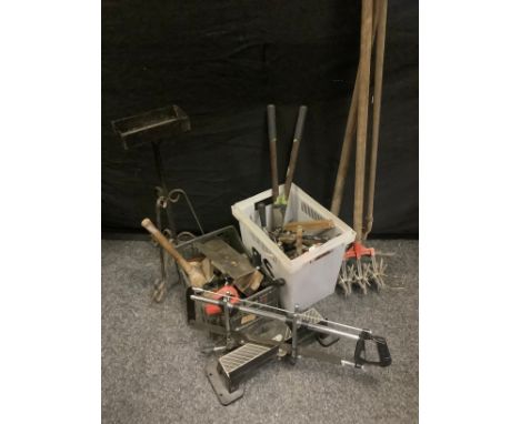Tools - garden and joinery, including Black and Decker 
