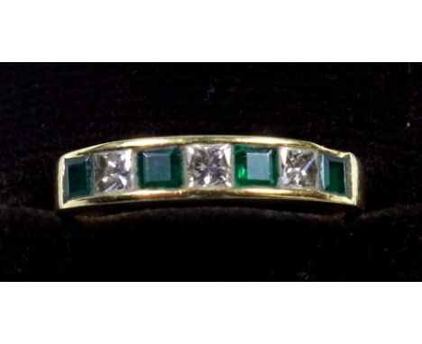 18 CT GOLD EMERALD AND DIAMOND HALF ETERNITY RING, SIZE R, DIAMONDS 0.4 CT, 3.7 GRAMS 