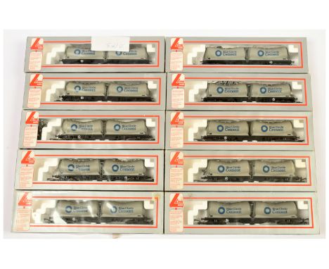 Lima OO Gauge group of 10x 305615a3 Cement Wagons. Conditions are Good to Excellent (some items have slight damage to their l