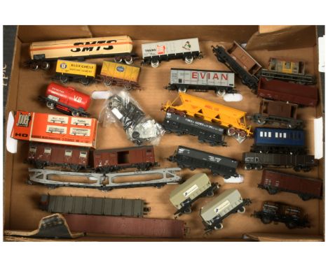 Jouef HO Hornby PLus others Wagons - Assortment of Mostly continental wagons. Conditions: Generally Good Plus to Excellent.