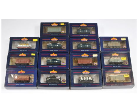 Bachmann OO Gauge group of 14x wagons to include 3x Ref. 37-656 14t Tank Wagons No. 159 "ICI" plus others (see photo). Condit