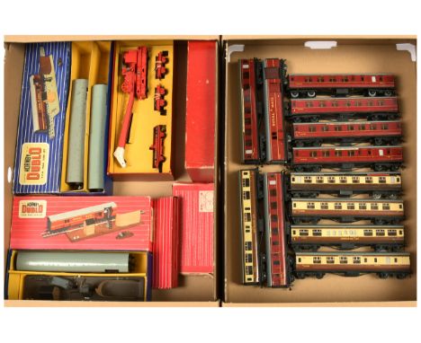 Hornby-Dublo mixed group of Coaches and Accessories to include Ref. 4620 Breakdown Crane&nbsp; plus others (see photo). Condi