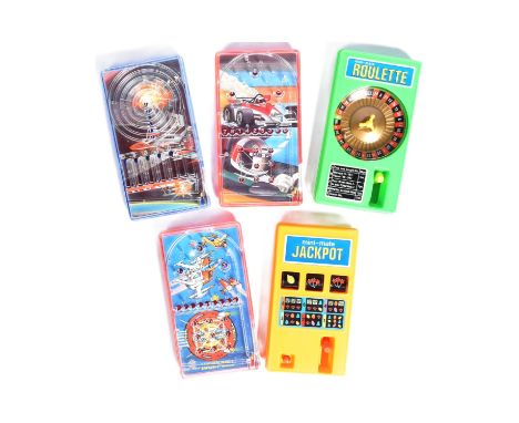 Puzzles - a collection of x5 vintage 1970s (1976) Blue Box made hand held puzzles comprising; Lucky Ball, Roulette, Jackpot a