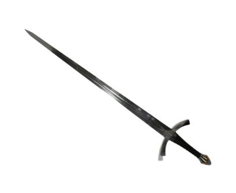 Lord of the Rings - a replica / cosplay LOTR Lord of the Rings Strider style sword. Dome shaped pommel with a leather wrapped