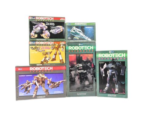 Model Kits - x6 vintage Revell Robotech model kits, comprising of; no.1151 Robotech Defenders 'Zoltek', no.1154 Robotech Defe