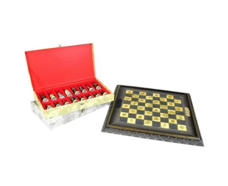 Lord of the Rings - an original Eaglemoss made LOTR Lord of the Rings Chess set board along with x2 carry cases of chess piec