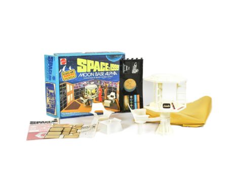 Space 1999 - a vintage Mattel made Space 1999 Moon Base Alpha action figure playset. Contents appear complete, with instructi