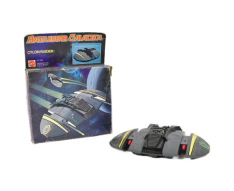 Battlestar Galactica - Mattel - original vintage 1978 Mattel made ' Cylon Raider ' action figure playset. Appears complete wi