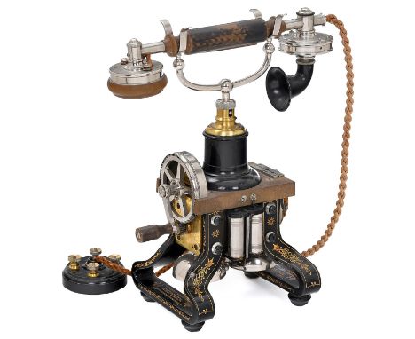 Skelett-Telephon von Ericsson, Modell AC 110, ab 1892Für Rikstelefon, Hersteller: L.M. Ericsson, Stockholm. Einsprechtrichter