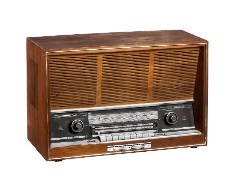 Saba Freiburg Vollautomatic 15-M-Stereo, um 1964Saba, Villingen (Schwer &amp; Söhne). Motorsuchlauf und automatische Scharfab