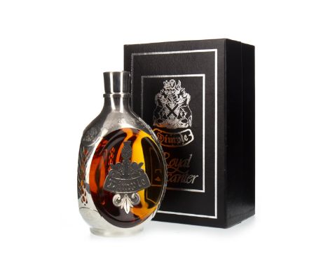 DIMPLE ROYAL DECANTER Blended Scotch Whisky No capacity or strength stated.