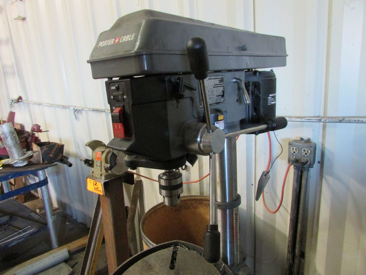 Porter Cable PCB660DP 16'' Drill Press 3/4'' Chuck, 4'' Stroke, 13''x13