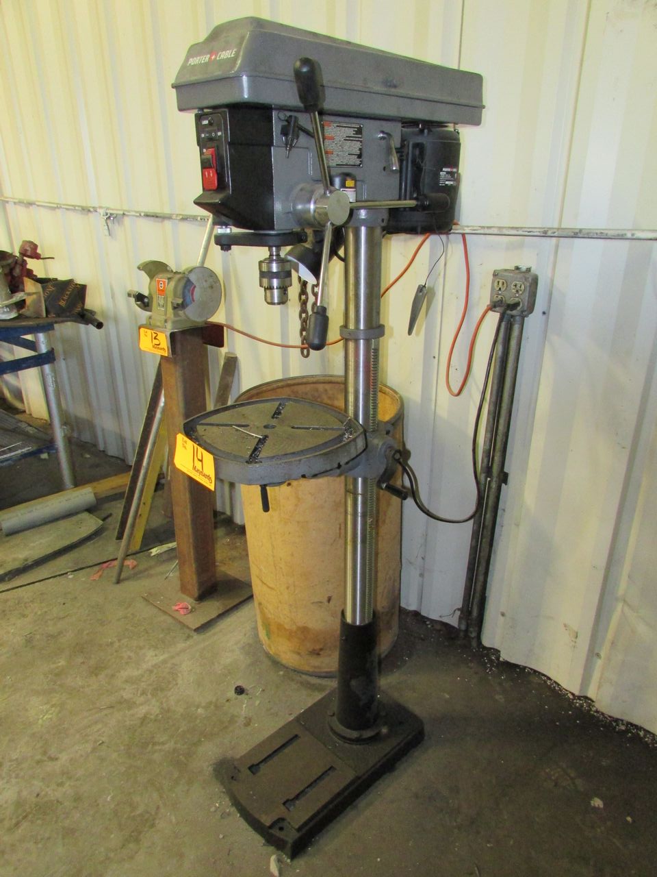 Porter Cable PCB660DP 16'' Drill Press 3/4'' Chuck, 4'' Stroke, 13''x13