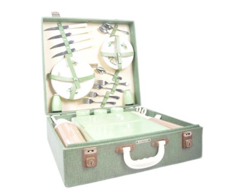 Brexton - A retro mid 20th Century Brexton made travelling / classic car picnic hamper set. Appears complete including two th