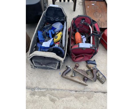 TWO TOOL BAGS OF ASSORTED HAND TOOLS TO INCLUDE RECORD WOOD PLANES, SANDER ETC 