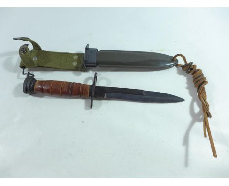 A UNITED STATES M5 BAYONET FOR THE M1 CARBINE IN A M8A1 SCABBARD, 16CM BLADE 