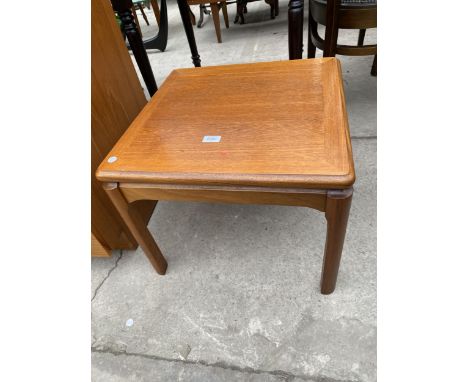 A RETRO TEAK 'NATHAN CROWN CUT' LAMP TABLE, 20.5" SQUARE 